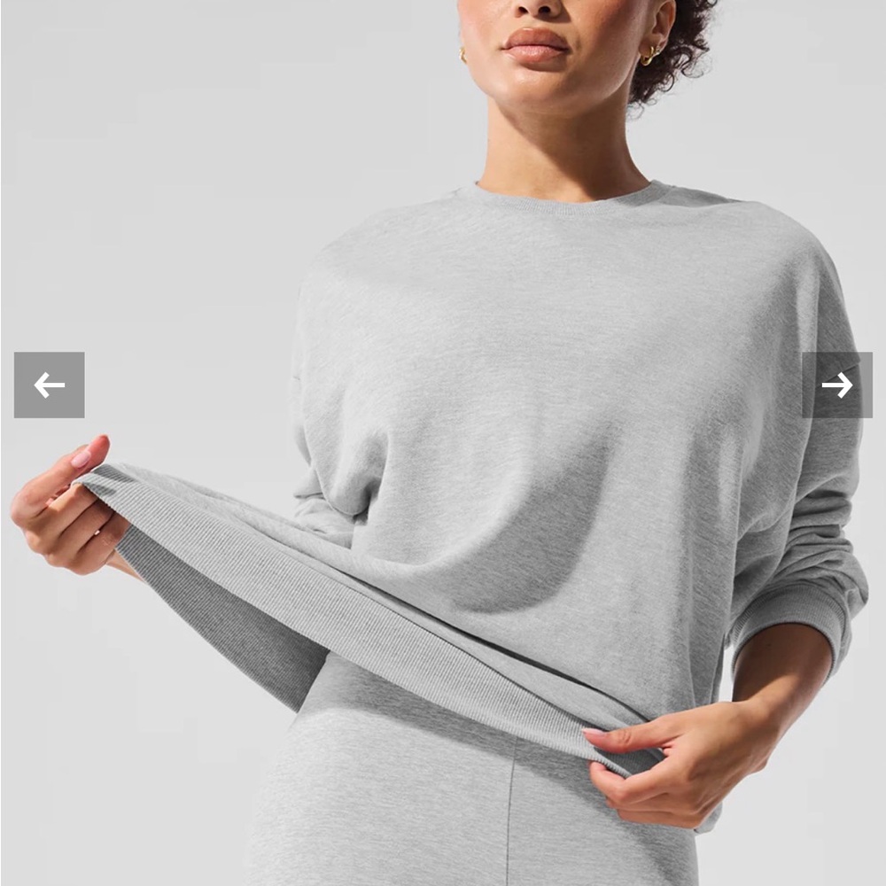 ALO Yoga Chill Crew Neck Pullover Size M Athletic Heather Grey